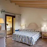 Beautiful Il Giardino Degli Oleandri One Bedroom Premium Sleeps 4