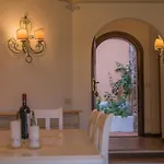 Beautiful Il Giardino Degli Oleandri One Bedroom Premium Sleeps 4 Apartmán Liscia di Vacca