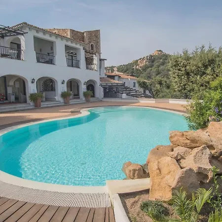 Beautiful Il Giardino Degli Oleandri One Bedroom Premium Sleeps 4 Liscia di Vacca