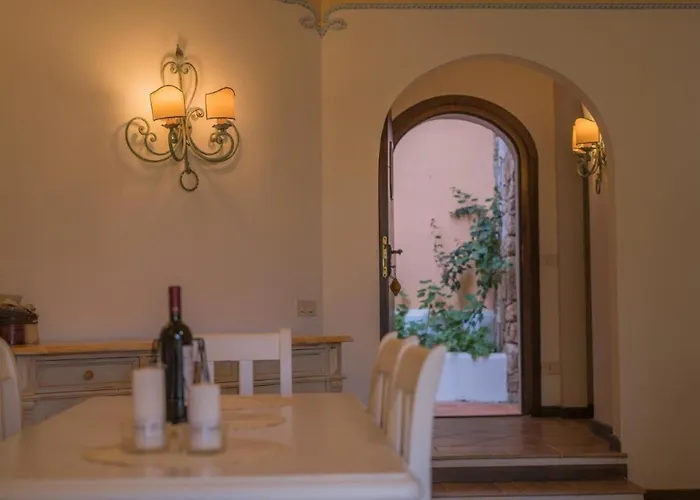 Beautiful Il Giardino Degli Oleandri One Bedroom Premium Sleeps 4 Appartement Liscia di Vacca